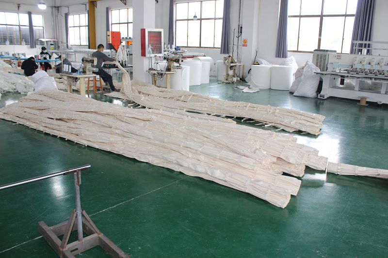1751611032346104.jpg 褶皱星形滤袋车间13.jpg
